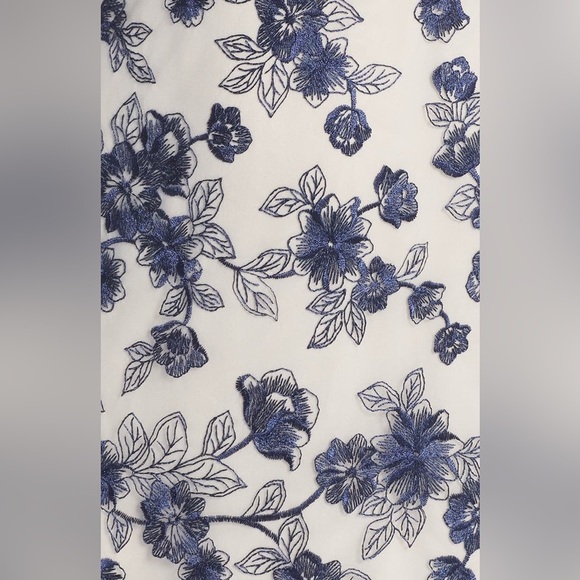 Gal Meets Glam Collection Rosemary Floral Embroidered Midi Dress Sz 4 - Picture 5 of 11